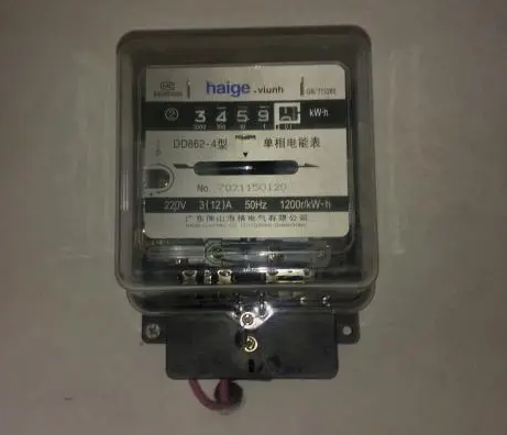 电表怎么偷电不动电表_ic卡预付费电表偷电图_三相电表接两相电电表走吗